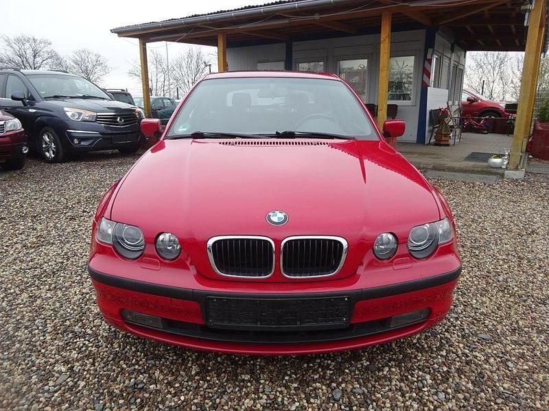 Gebraucht BMW 318 Sport Line 143 PS (105 kW) 2002 Rot Limousine
