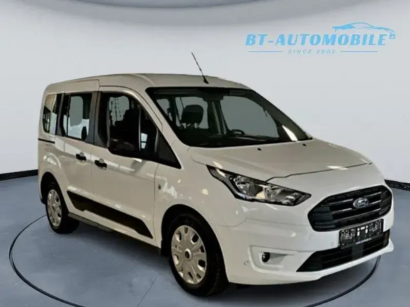 Używany Ford Transit Connect Trend 101 KM (74 kW) 2021 Biały Minivan