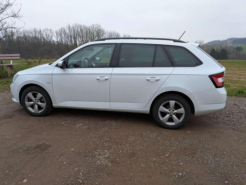Gebraucht Skoda Fabia Ambition 105 PS (77 kW) 2015 Kombi