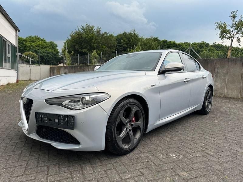 Silber Gebraucht 2020 Alfa Romeo Giulia Sprint Limousine | 24.900 € (Guter Preis) - Bild 1/4