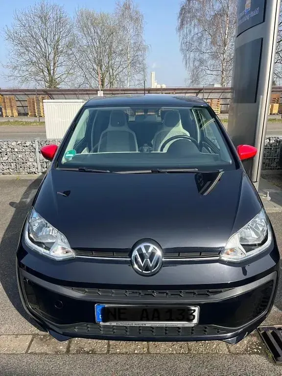 Używany VW up! Beats 60 KM (44 kW) 2017 Czarny Hatchback