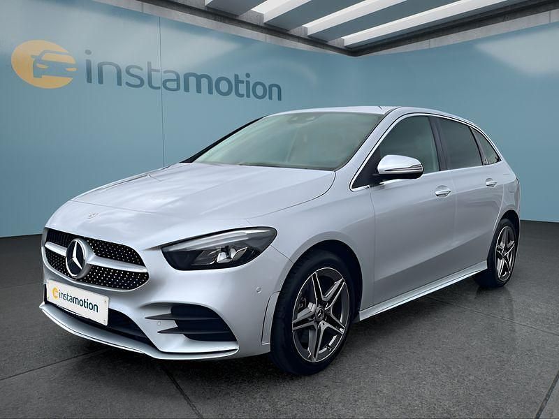 Silber Gebraucht 2022 Mercedes B250e Van / Kleinbus | 27.849 € - Bild 1/4