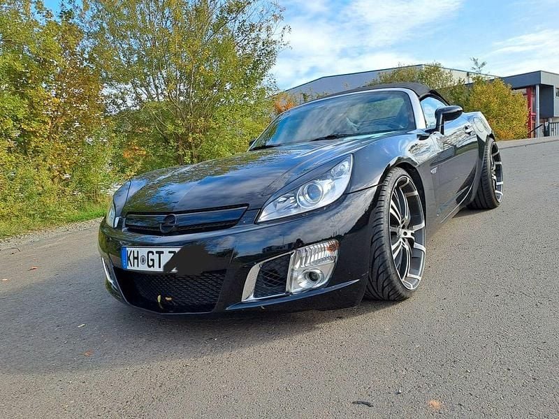 Usado Opel GT 264 HP (194 kW) 2007 Preto Cabrios