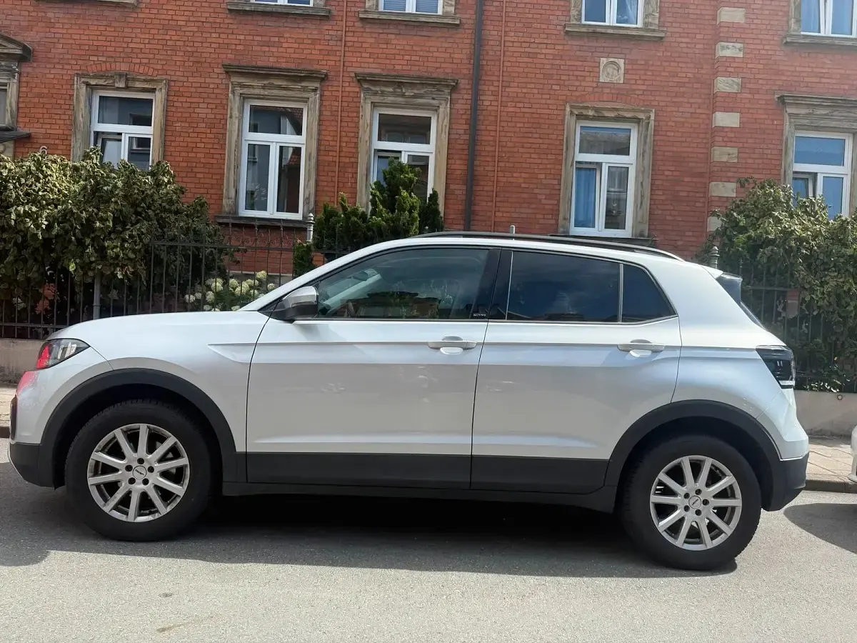 Gebraucht VW T-Cross 110 PS (80 kW) 2022 Silber SUV