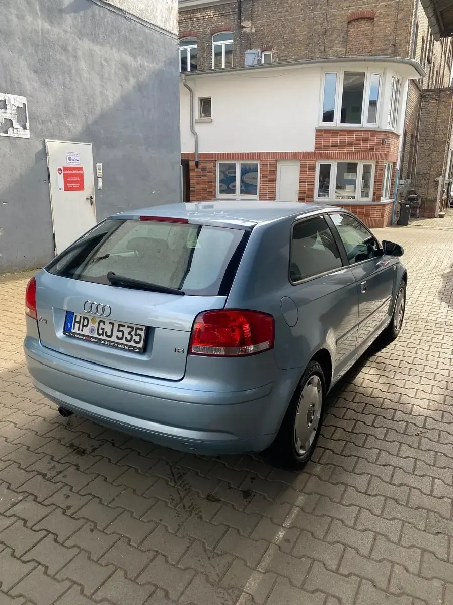 Gebraucht Audi A3 102 PS (75 kW) 2006 Blau Kleinwagen