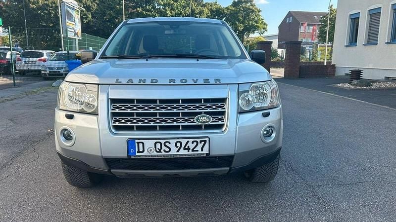Grau Gebraucht 2010 Land Rover Freelander 2 S SUV | 5.700 € (Guter Preis) - Bild 1/4