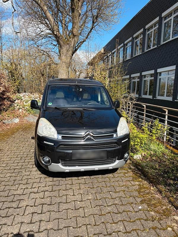 Gebraucht Citroën Berlingo 96 PS (70 kW) 2014 Schwarz Van / Kleinbus