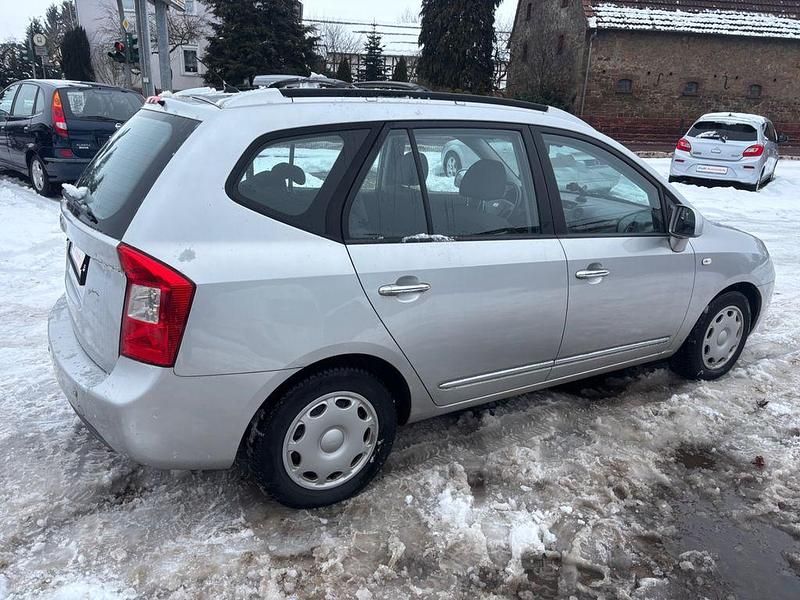 Gebraucht Kia Carens EX 144 PS (105 kW) 2007 Silber Van / Kleinbus