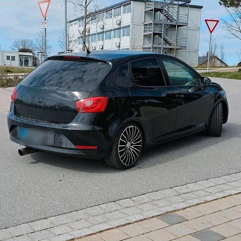 Gebraucht Seat Ibiza Reference 75 PS (55 kW) 2017 Schwarz Limousine
