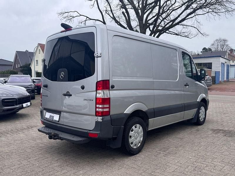 Gebraucht Mercedes Sprinter 163 PS (119 kW) 2018 Silber Van