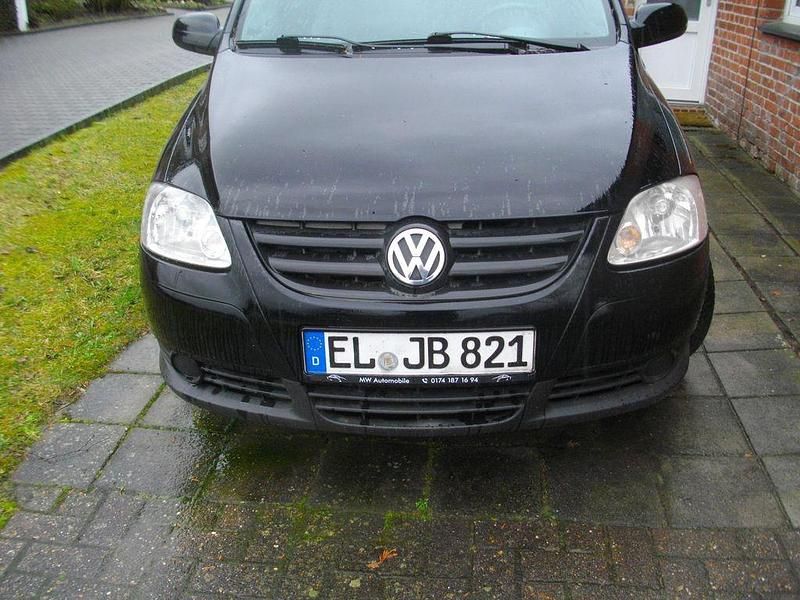 Gebraucht VW Fox Style 69 PS (50 kW) 2010 Schwarz Kleinwagen
