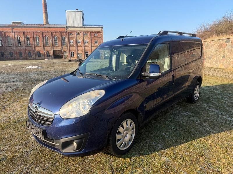 Blau Gebraucht 2013 Opel Combo Van / Kleinbus | 3.650 € (Fairer Preis) - Bild 1/4