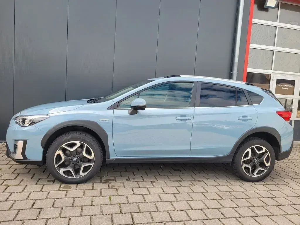 Käytetty Subaru XV Active 150 HP (110 kW) 2021 Harmaa Katumaasturi