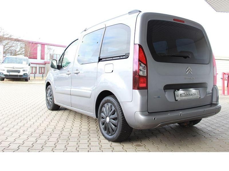 Gebraucht Citroën Berlingo 99 PS (72 kW) 2015 Lack grau artense/metalliclac Van / Kleinbus