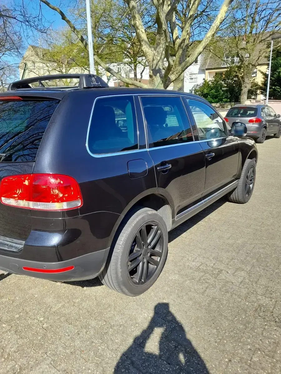 Gebraucht VW Touareg 210 PS (154 kW) 2004 Schwarz SUV