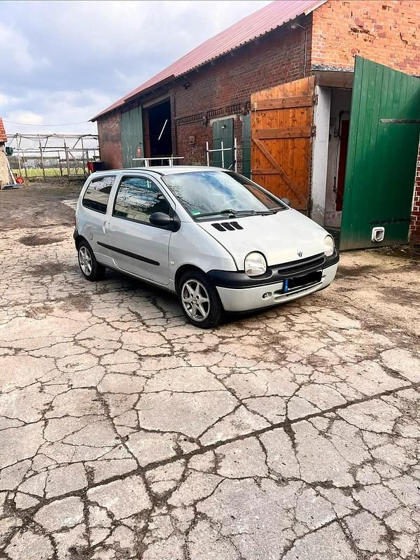 Gebraucht Renault Twingo 58 PS (42 kW) 2005 Silber Kleinwagen