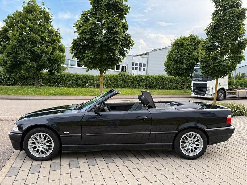 Gebraucht BMW 320 Cabriolet Performance 150 PS (110 kW) 1998 Schwarz Cabrio