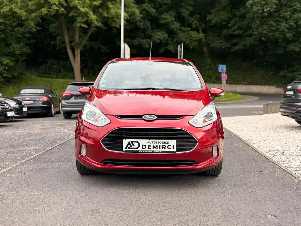 Gebraucht Ford B-MAX Titanium 125 PS (91 kW) 2017 Rot Van / Kleinbus