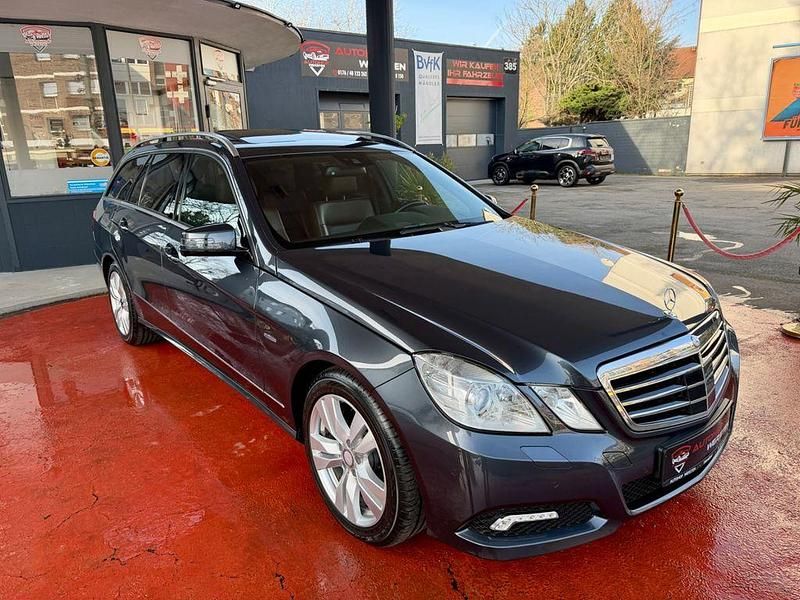 Gebraucht Mercedes E350 Avantgarde 231 PS (169 kW) 2010 Grau Kombi