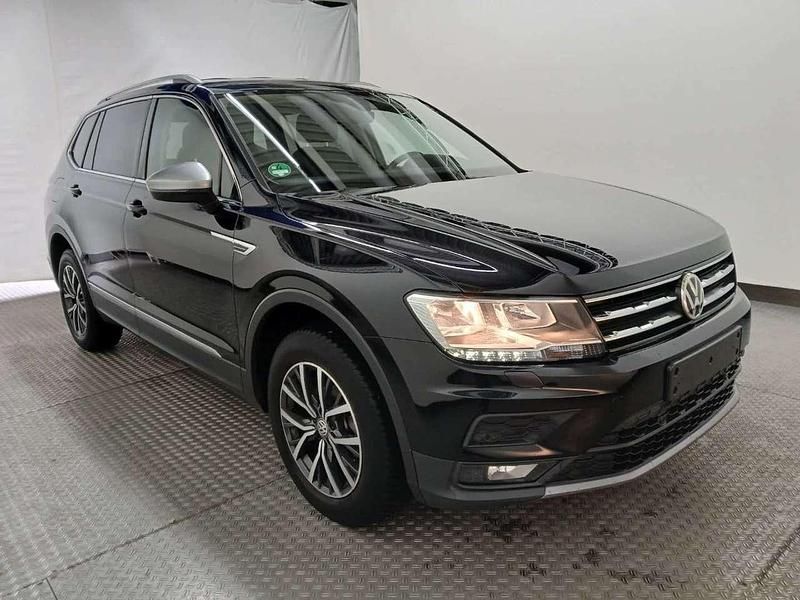 Deep black pereffekt Gebraucht 2019 VW Tiguan Allspace SUV | 21.950 € (Superpreis) - Bild 1/4