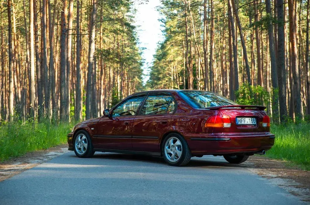 Gebraucht Honda Civic 160 PS (117 kW) 1998 Rot Limousine