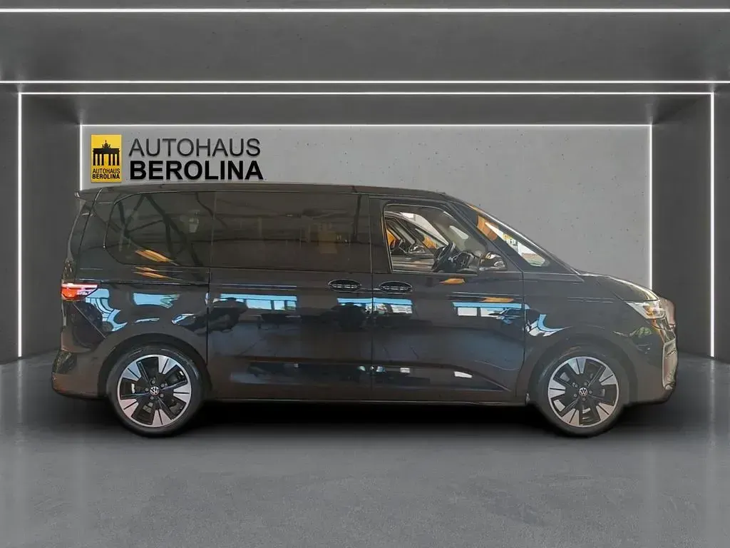 Gebraucht VW Multivan Life 150 PS (110 kW) 2025 Schwarz Van / Kleinbus