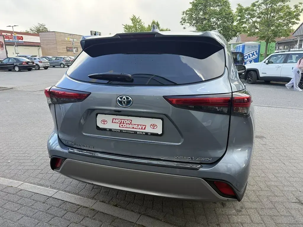 Gebraucht Toyota Highlander Luxury 248 PS (182 kW) 2021 Blau SUV