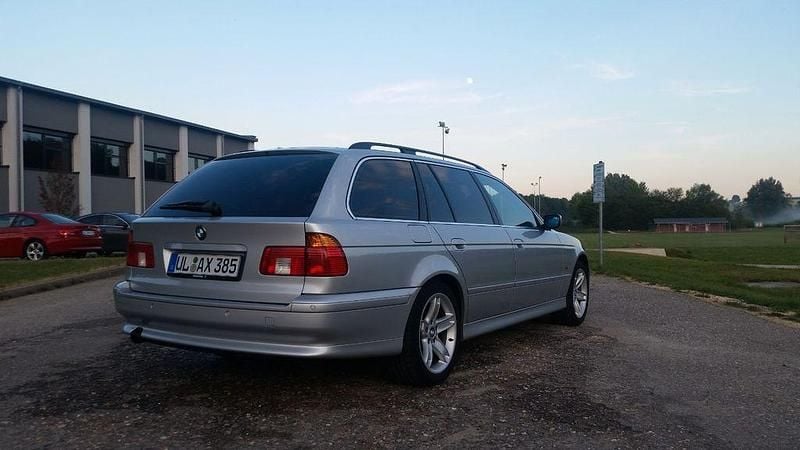 Gebraucht BMW 520 Basis 170 PS (125 kW) 2000 Silber Kombi