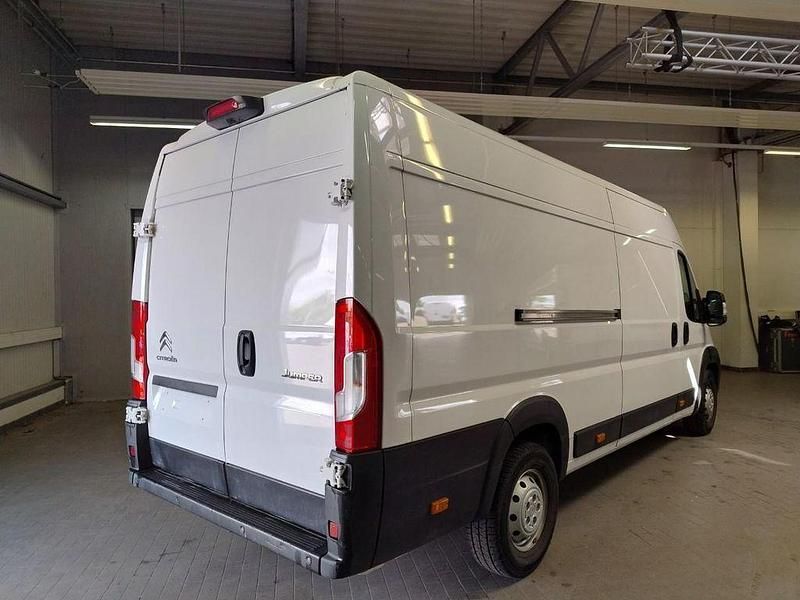 Gebraucht Citroën Jumper 165 PS (121 kW) 2024 Lackierung weiss icy/deckende Van / Kleinbus