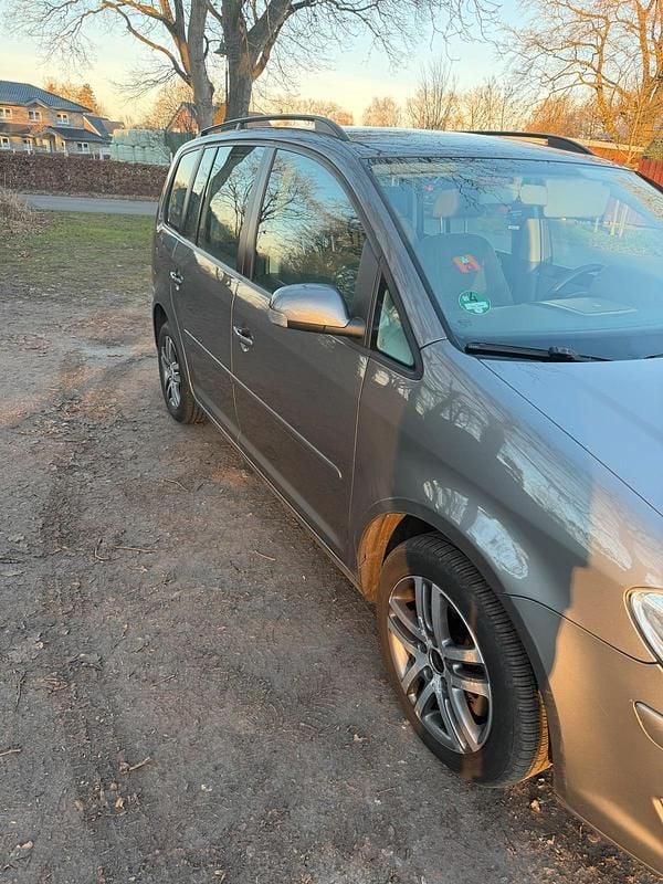 Gebraucht VW Touran 140 PS (102 kW) 2007 Grau Van / Kleinbus