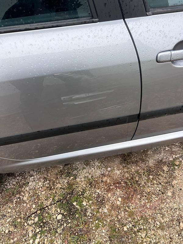 Gebraucht Peugeot 307 109 PS (80 kW) 2003 Silber Limousine