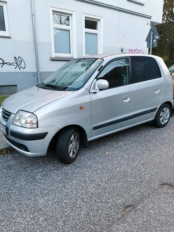 Silber Gebraucht 2004 Hyundai Atos Kleinwagen | 1.200 € (Guter Preis) - Bild 1/4