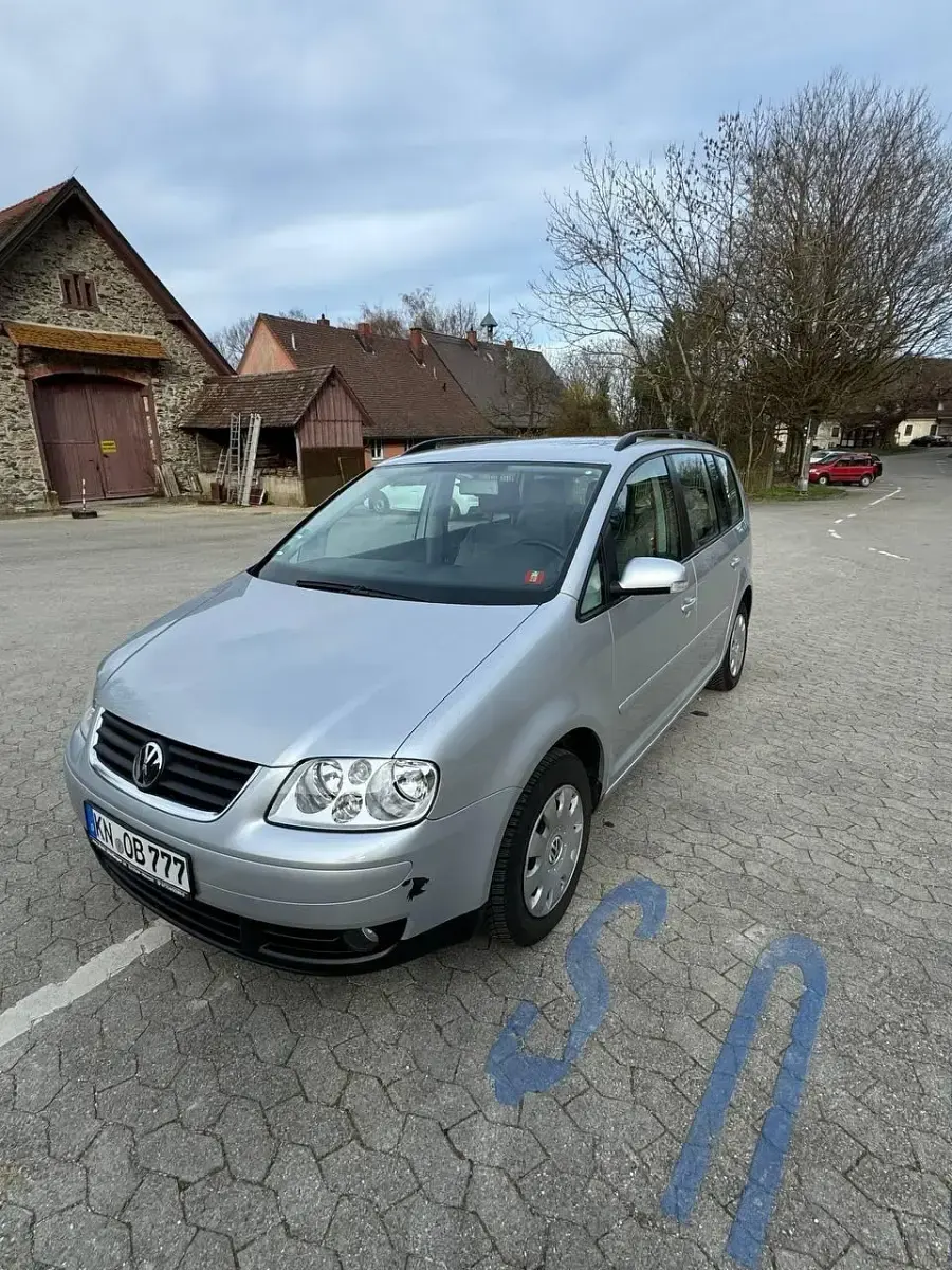 Gebraucht VW Touran 116 PS (85 kW) 2005 Silber Van / Kleinbus