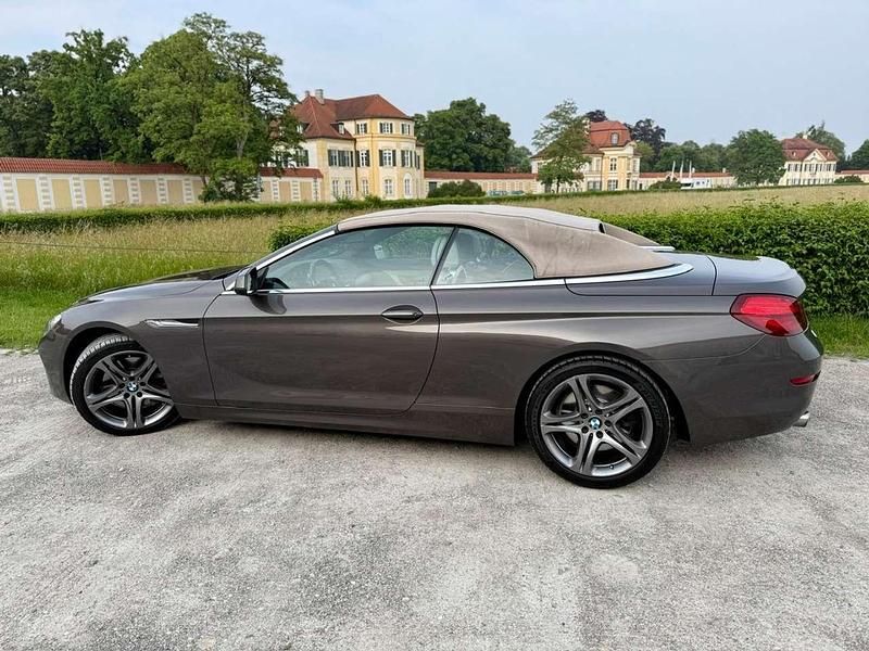 Braun Gebraucht 2012 BMW 640 Cabriolet Cabrio | 22.500 € (Fairer Preis) - Bild 1/4
