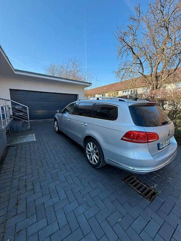 Gebraucht VW Passat Highline 170 PS (125 kW) 2011 Silber Kombi