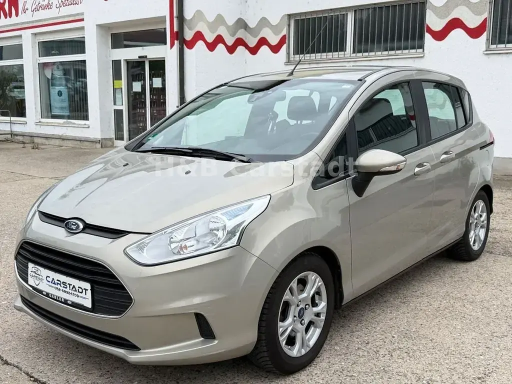 Używany Ford B-MAX SYNC Edition 95 KM (69 kW) 2013 Szary Minivan