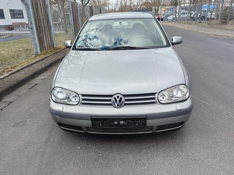Gebraucht VW Golf IV 102 PS (75 kW) 2001 Silber Limousine