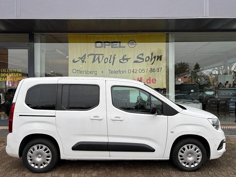 Gebraucht Opel Combo Life Elegance 131 PS (96 kW) 2022 Weiß Van / Kleinbus