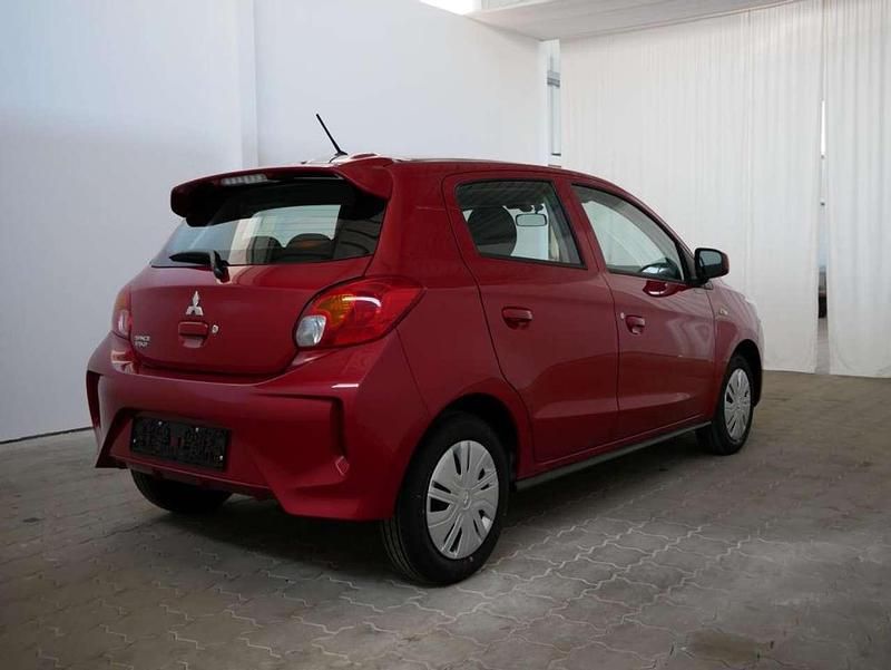 Neu Mitsubishi Space Star Basis 71 PS (52 kW) 2025 Amarenarot (m) Limousine