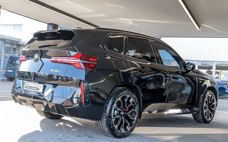 Gebraucht BMW X3 M Sport 208 PS (152 kW) 2025 Black sapphire metallic SUV