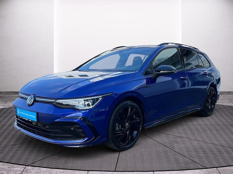 Gebraucht VW Golf VIII R-line 150 PS (110 kW) 2024 Lapiz blue metallic Kombi