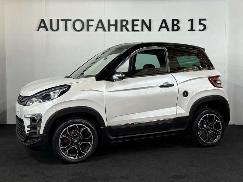 Weiß Gebraucht 2022 Ligier JS60 Kleinwagen | 14.950 € (Fairer Preis) - Bild 1/4