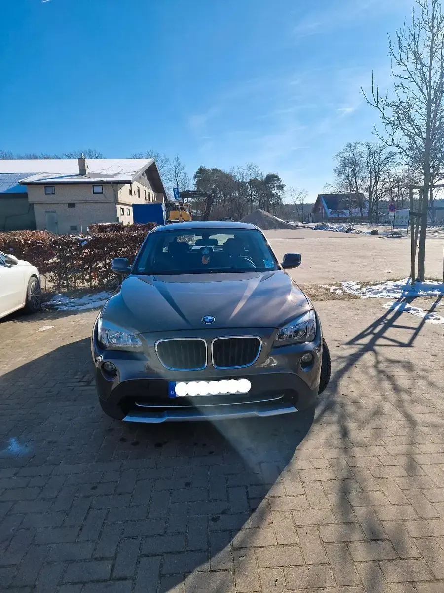 Gebraucht BMW X1 143 PS (105 kW) 2011 Violet SUV