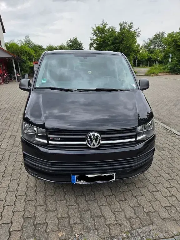 Gebraucht VW Multivan 150 PS (110 kW) 2016 Schwarz Van / Kleinbus