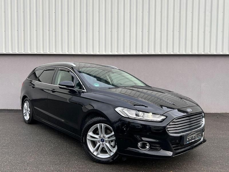 Gebraucht Ford Mondeo Titanium 165 PS (121 kW) 2018 Schwarz Kombi