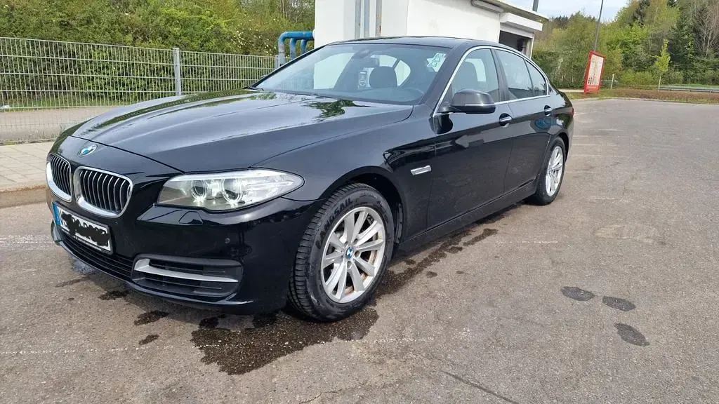 Gebraucht BMW 520 190 PS (139 kW) 2015 Schwarz Limousine
