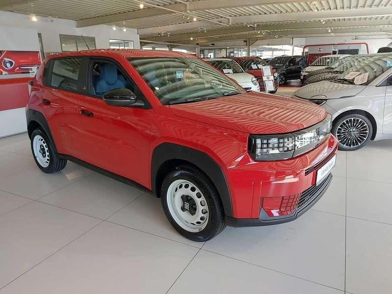 Neu Fiat Grande Panda Red 83 kW (113 PS) 2025 Rot Kleinwagen