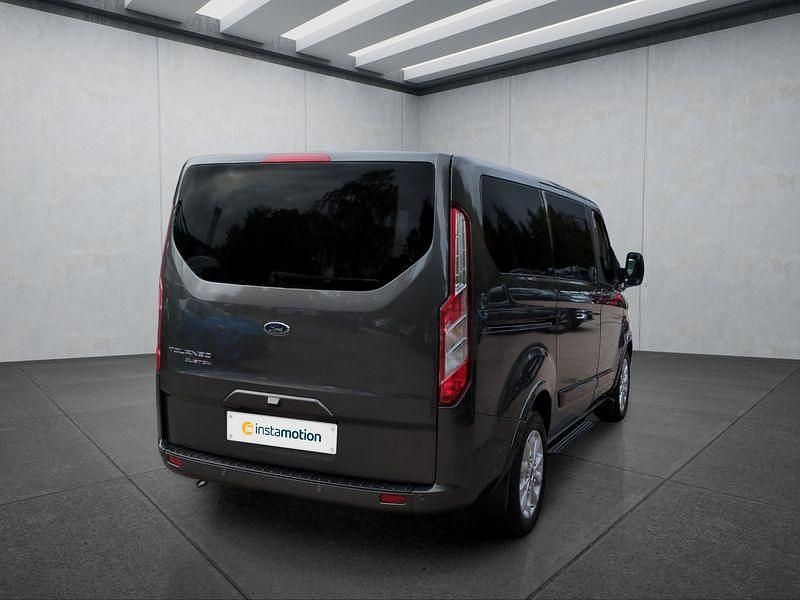 Gebraucht Ford Tourneo 150 PS (110 kW) 2023 Grau Van / Kleinbus