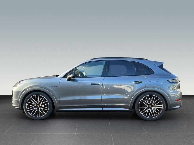 Neu Porsche Cayenne Black Edition 470 PS (345 kW) 2026 Grau SUV