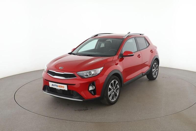 Rot Gebraucht 2020 Kia Stonic Vision SUV | 14.670 € (Fairer Preis) - Bild 1/3